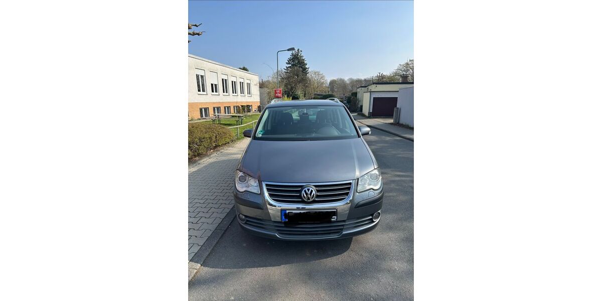 VW Touran 270.000 km 3.850 &euro; Frankfurt am main 60488