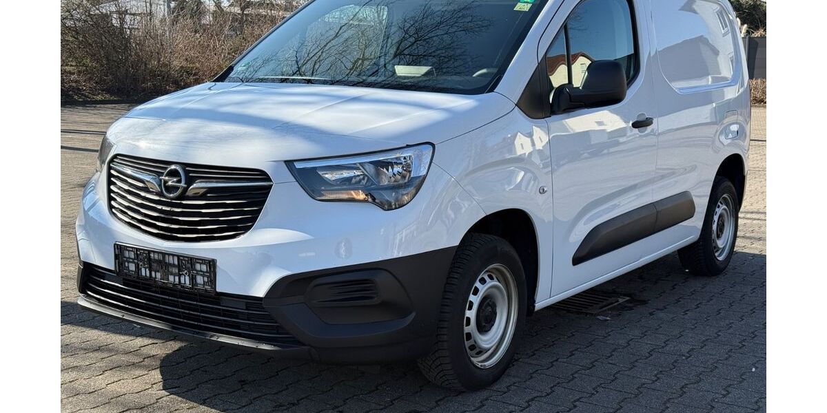 Opel Combo 147.000 km 10.666 &euro; Rüsselsheim 65428