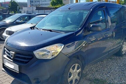 Dacia Dokker 238.700 km 4.000 € Frankfurt/Main 65933