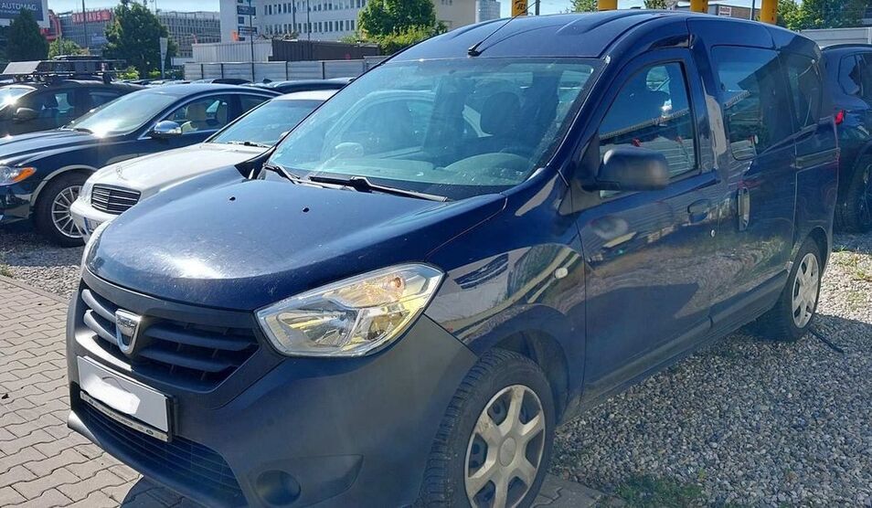 Dacia Dokker 238.700 km 4.000 € Frankfurt/Main 65933