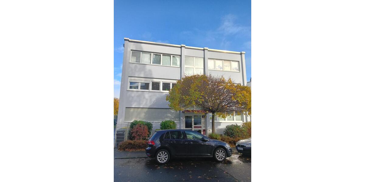 Arbeitsplatz Coworking in kleiner ruhiger Bürogemeinschaft zimmer