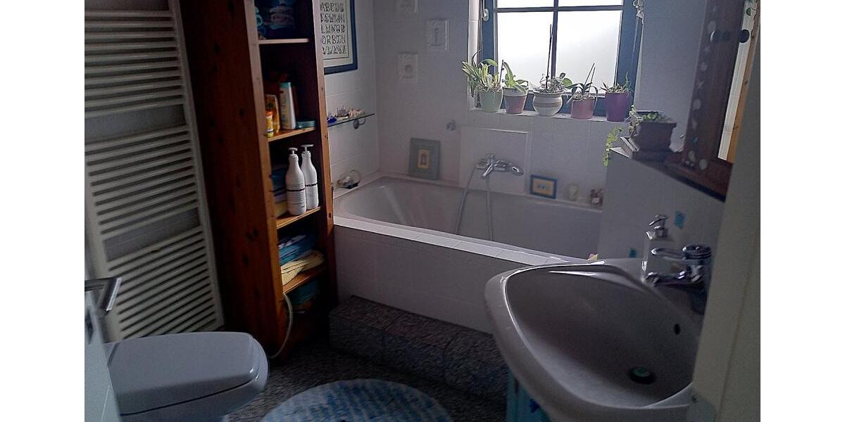 Dachgeschoßwohnung Hattersheim am Main - 3 Zimmer, 84 m&sup2;, 330.000&euro; | Angebot:22840438