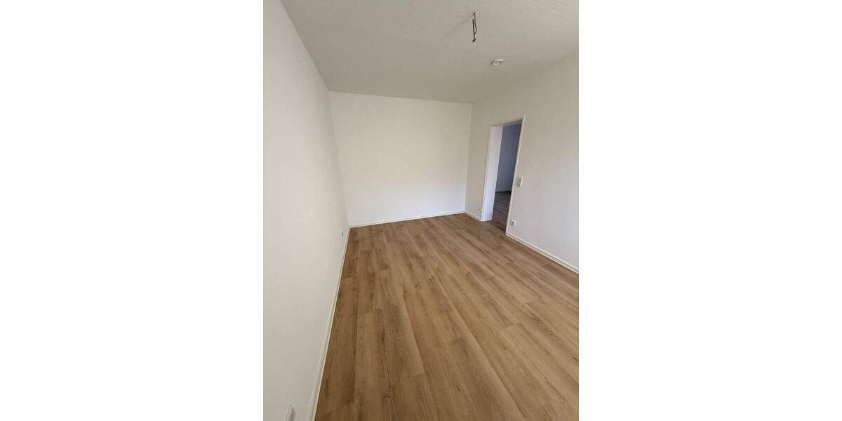 Etagenwohnung Rüsselsheim am Main Rüsselsheim - 2 Zimmer, 77 m&sup2;, 1.050&euro; | Angebot:25372133