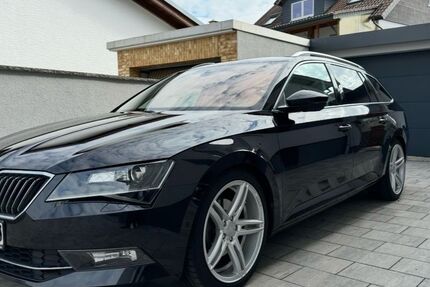 Skoda Superb 126.703 km 18.600 € Eppertshausen 64859