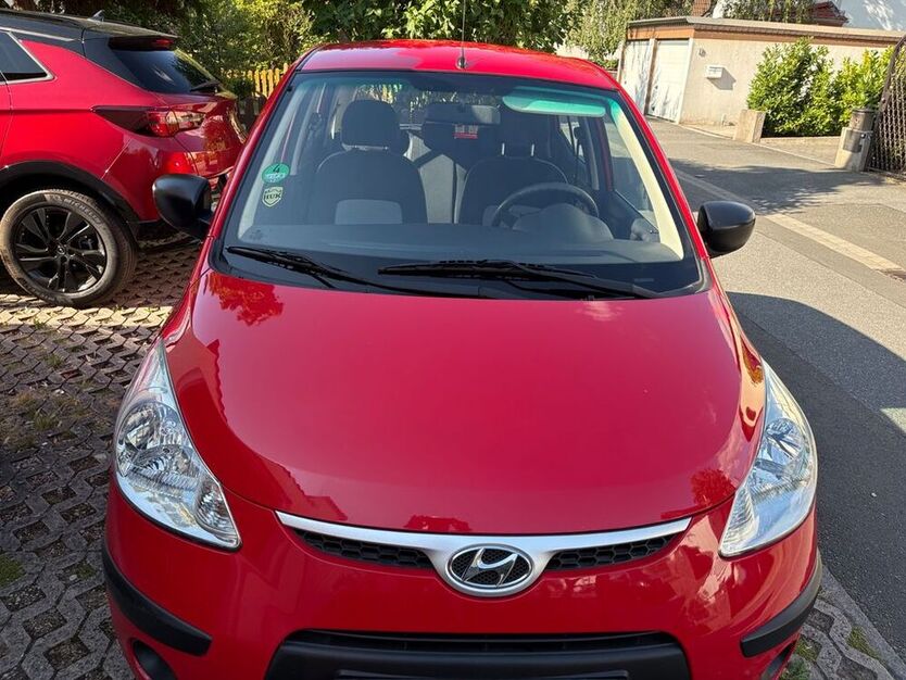 i10