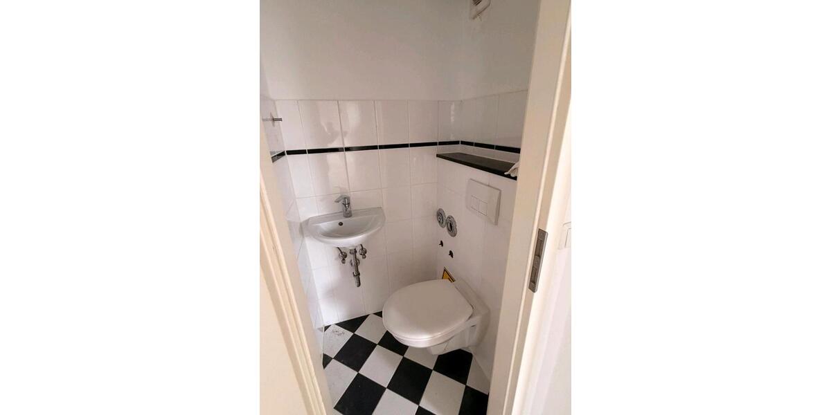 Dachgeschoßwohnung Offenbach am Main Buchrain - 3 Zimmer, 80 m&sup2;, 1.250&euro; | Angebot:26358476