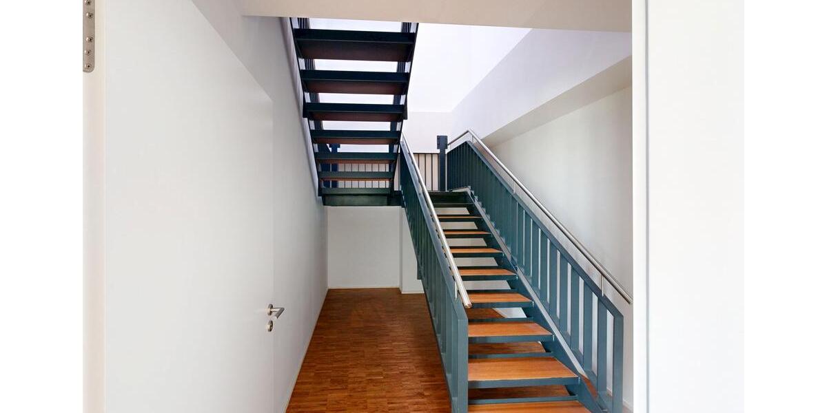 Einfamilienhaus Frankfurt am Main Bockenheim - 3 Zimmer, 134 m&sup2;, 2.540&euro; | Angebot:26088579