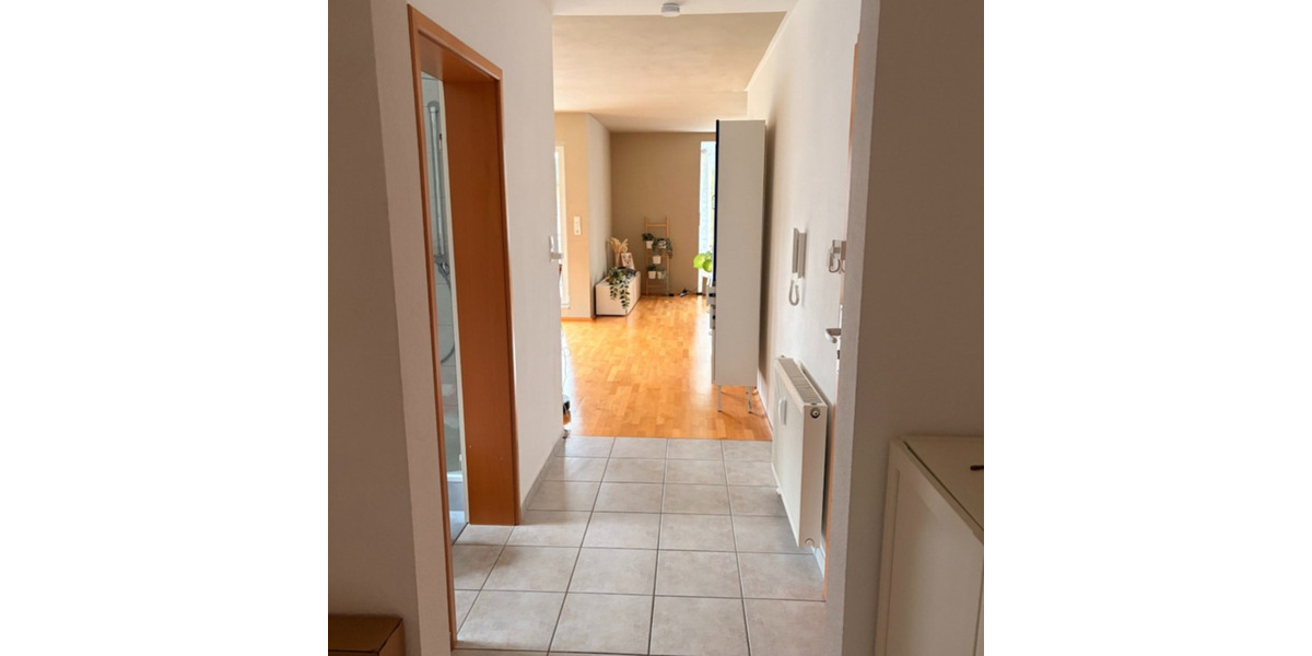 Etagenwohnung Darmstadt Eberstadt - 3 Zimmer, 104 m&sup2;, 600&euro; | Angebot:25449506