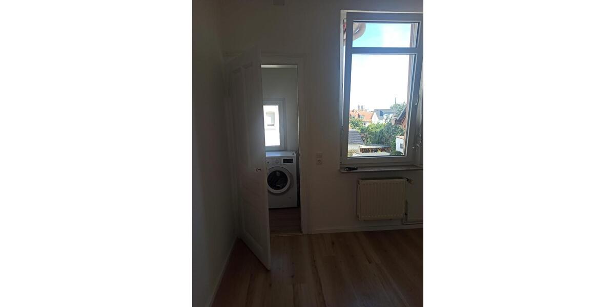 Mehrfamilienhaus, Wohnhaus Frankfurt am Main Niederrad - 16 Zimmer, 225 m&sup2;, 890.000&euro; | Angebot:26165114