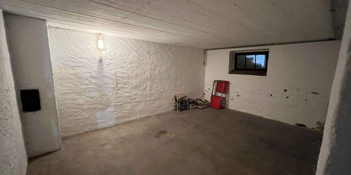 Etagenwohnung Frankfurt am Main Dornbusch - 3 Zimmer, 96 m&sup2;, 550.000&euro; | Angebot:25479201