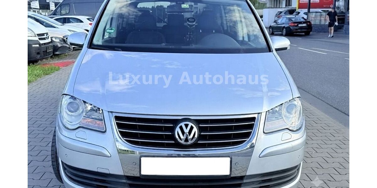 VW Touran 122.740 km 5.600 &euro; Dietzenbach 63128
