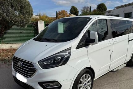 Ford Tourneo Custom 519.000 km 14.999 € Darmstadt 64289