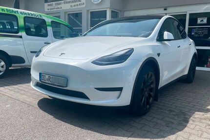 Tesla Model Y 64.243 km 31.900 &euro; Riedstadt 64560