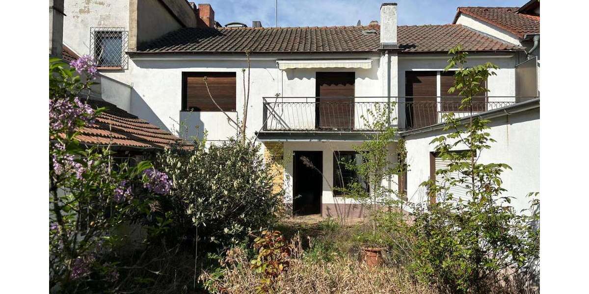 Haus zum Kaufen in Neu-Isenburg 390.000 € 165.2 m² 5 zimmer