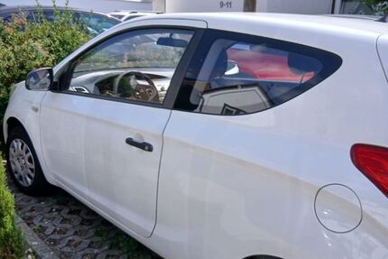 Hyundai i20 124.020 km 2.500 &euro; Hattersheim am Main 65795