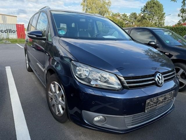 VW Touran 205.000 km 5.950 € Bickenbach 64404
