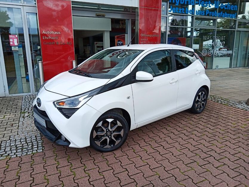 Toyota Aygo (X) 46.315 km 10.390 € Brensbach 64395