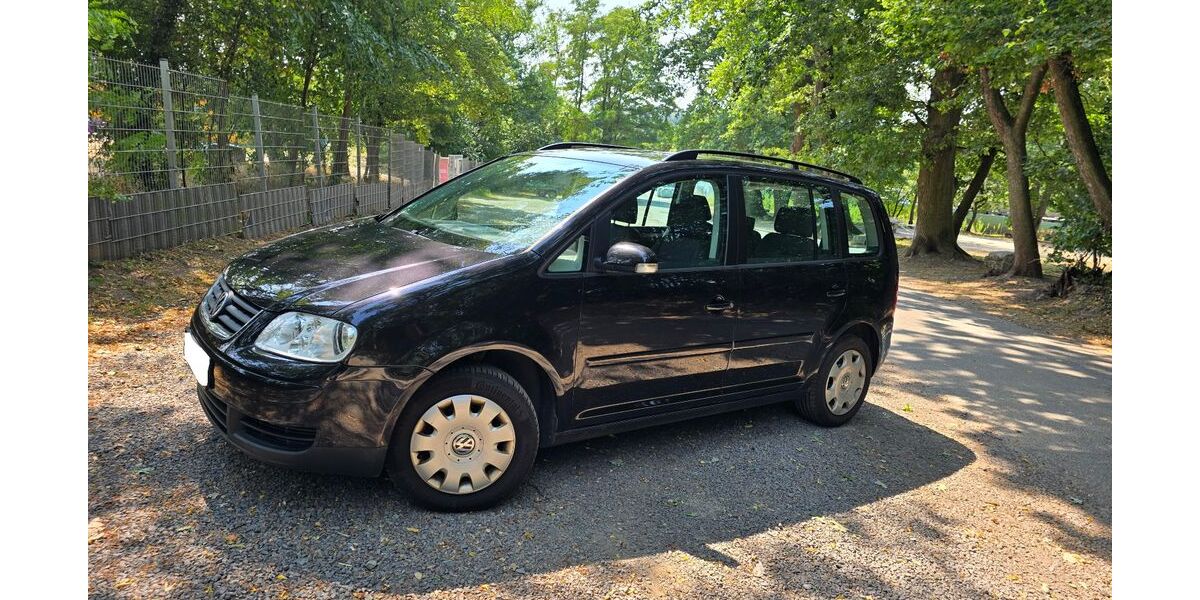VW Touran 331.000 km 1.590 &euro; Roßdorf 64380