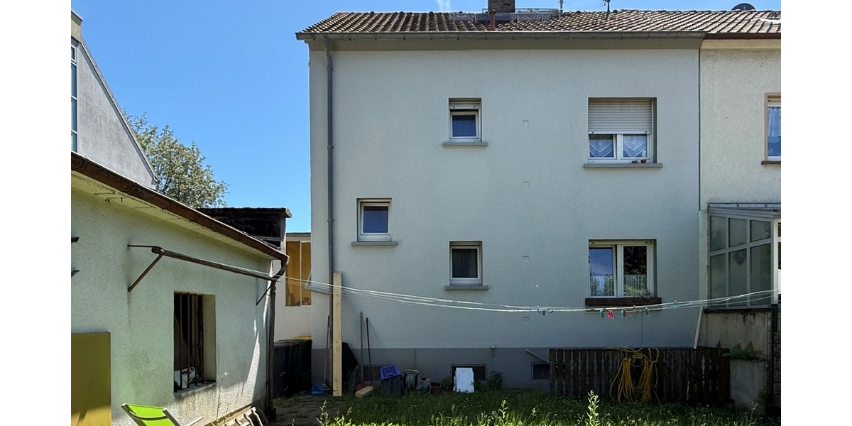 Frankfurt-Zeilsheim: Erbpacht- vermietetes DHH mit 2 Einheiten als Kapitalanlage - Doppelhaushälfte Frankfurt am Main Sindlingen | Angebot:27317034