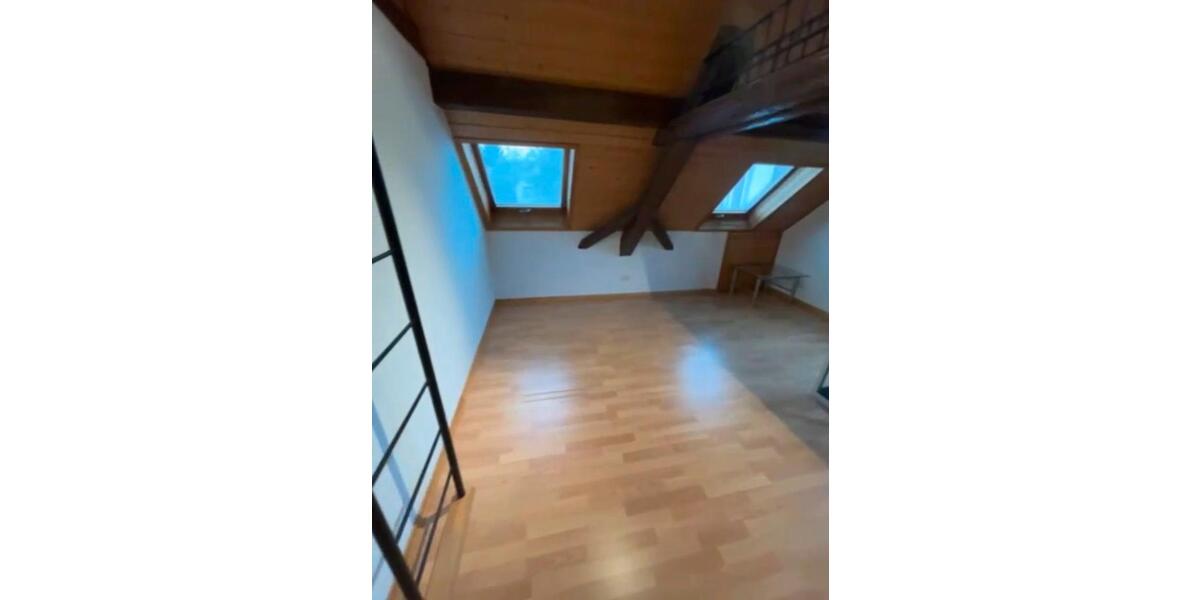 Dachgeschoßwohnung Roßdorf - 2 Zimmer, 40 m&sup2;, 600&euro; | Angebot:25306037