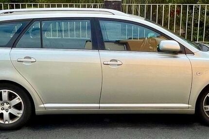 Toyota Avensis 308.900 km 1.000 &euro; Frankfurt am Main 60385