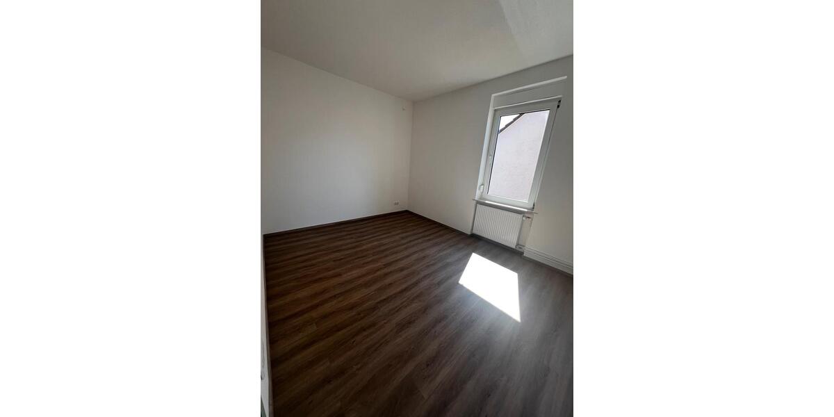 Einfamilienhaus Darmstadt Darmstadt-West - 10 Zimmer, 195 m&sup2;, 2.425&euro; | Angebot:26267907