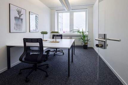 Rivvers Offenbach - Flexible Arbeitsplätze und Büros mit Skylineview - All-in-Miete zimmer