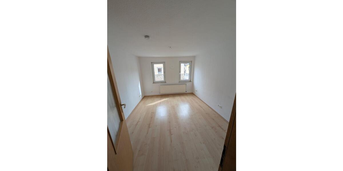 Einfamilienhaus Nackenheim - 5 Zimmer, 110 m&sup2;, 1.300&euro; | Angebot:26195232