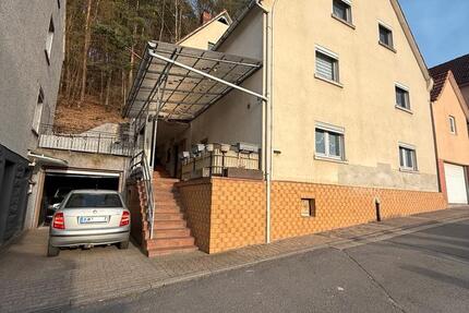 Haus Höchst im Odenwald - 7 Zimmer, 224 m&sup2;, 320.000&euro; | Angebot:26404783
