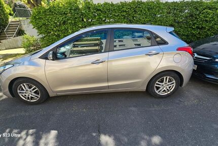 Hyundai i30 106.000 km 8.200 &euro; Ginsheim-Gustavsburg 65462