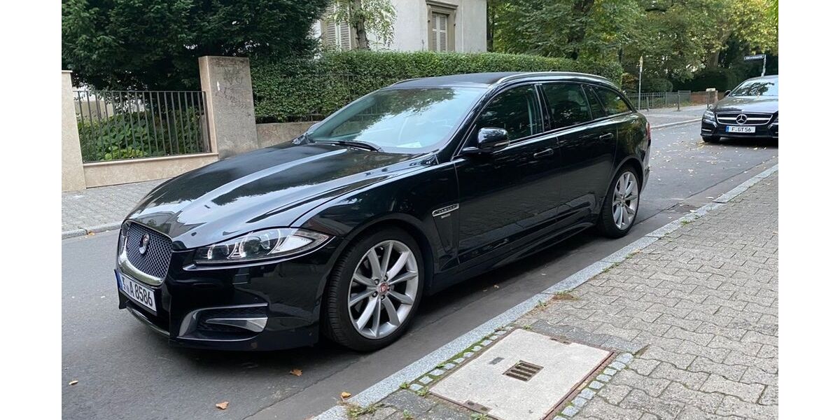 Jaguar XF 216.000 km 7.499 &euro; Frankfurt 60322