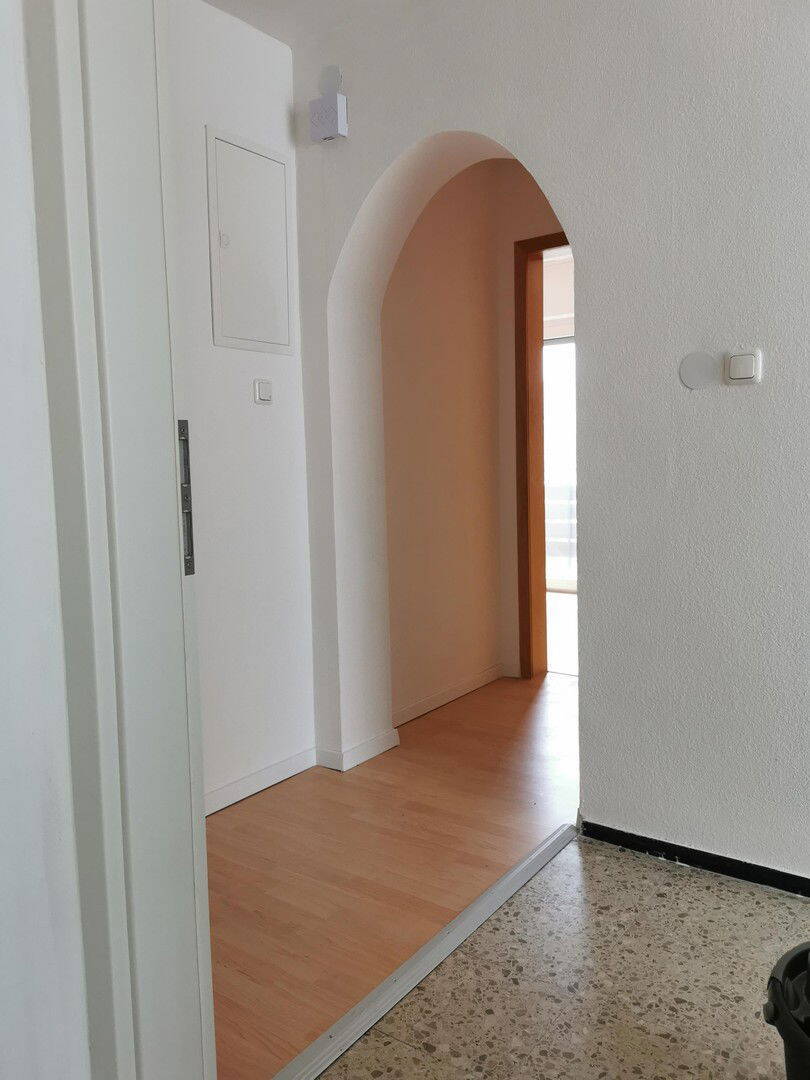 PROVISIONSFREI! Modernisierte Helle 3,5 Zimmer Wohnung mit Carport und Vorgarten 3 zimmer