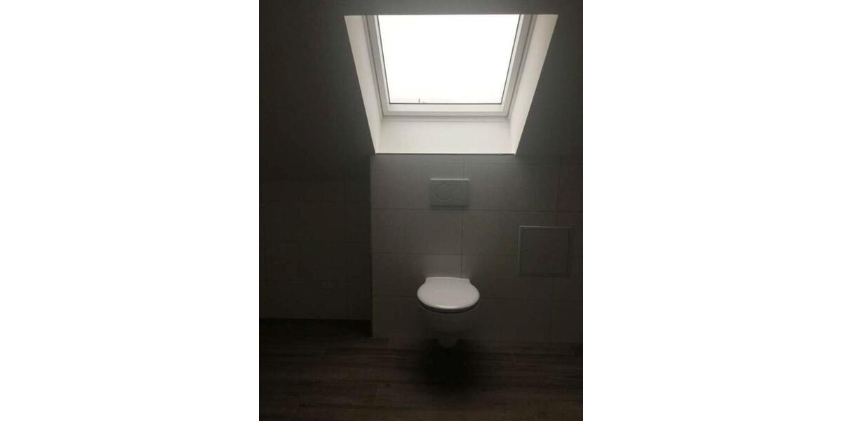 Dachgeschoßwohnung Weiterstadt - 3 Zimmer, 80 m&sup2;, 1.200&euro; | Angebot:26305407