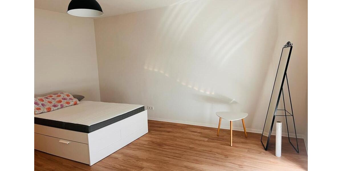 Etagenwohnung Offenbach am Main Hafen - 1 Zimmer, 32 m&sup2;, 900&euro; | Angebot:26084934