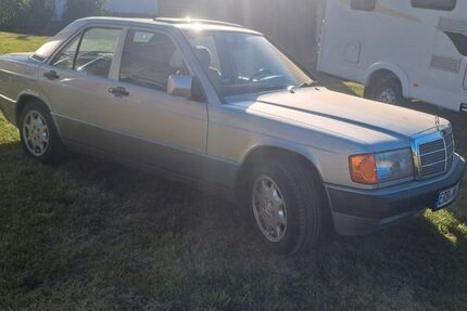 Mercedes-Benz 190 203.000 km 7.999 &euro; Bad König 64732