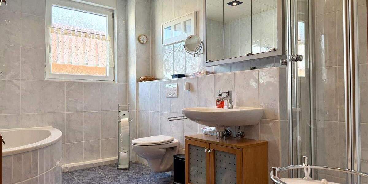 Reihenendhaus Offenbach Lauterborn - 5 Zimmer, 136 m&sup2;, 549.000&euro; | Angebot:24837556