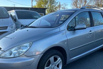 Peugeot 307 117.652 km 2.999 € Frankfurt am Main 60486