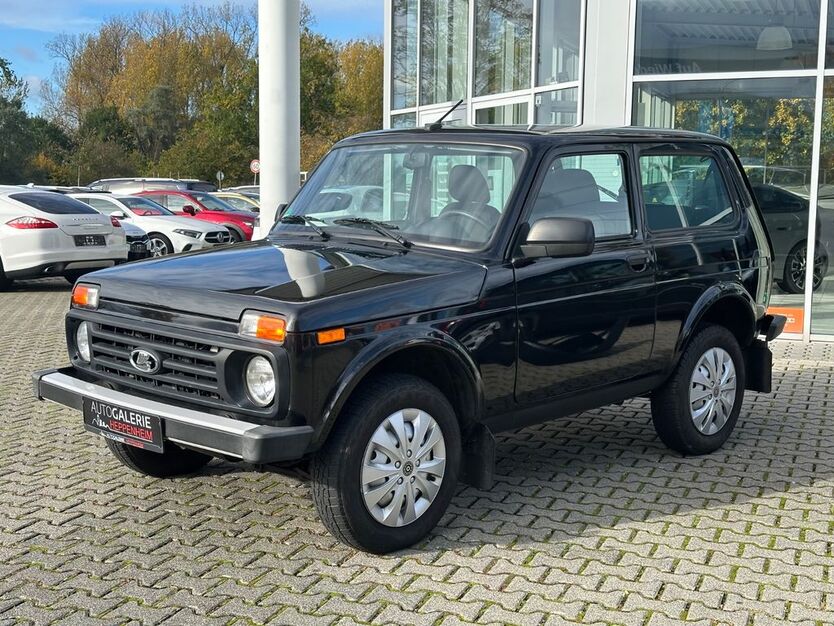 Lada Taiga 36.000 km 13.900 € Heppenheim 64646