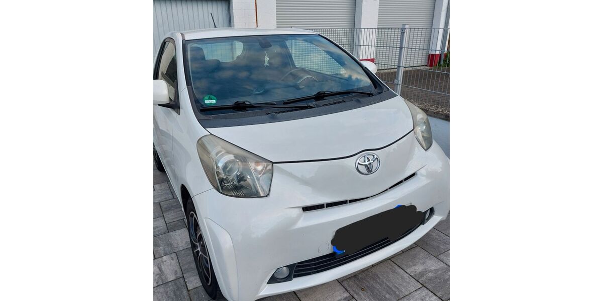 Toyota IQ 122.000 km 5.950 &euro; Mühltal 64367