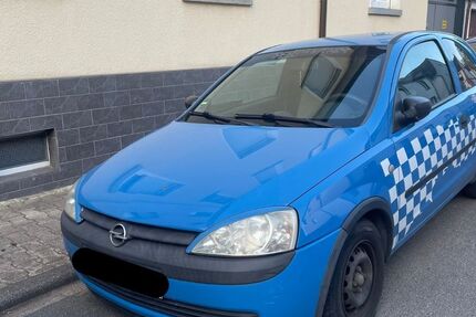 Opel Corsa 228.200 km 600 &euro; Hattersheim 65795