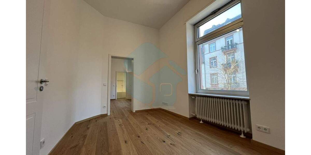 Etagenwohnung Frankfurt Sachsenhausen - 5 Zimmer, 160 m&sup2;, 3.000&euro; | Angebot:25564516