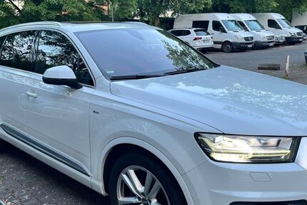 Audi Q7 256.000 km 35.500 &euro; Dietzenbach 63128