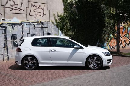 VW Golf 118.000 km 20.499 &euro; Frankfurt am Main 60435