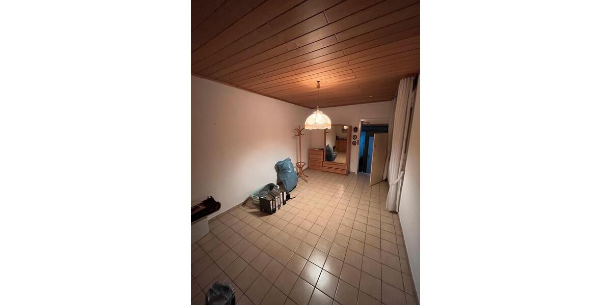 Etagenwohnung Reinheim - 7 Zimmer, 170 m&sup2;, 1.650&euro; | Angebot:24888600