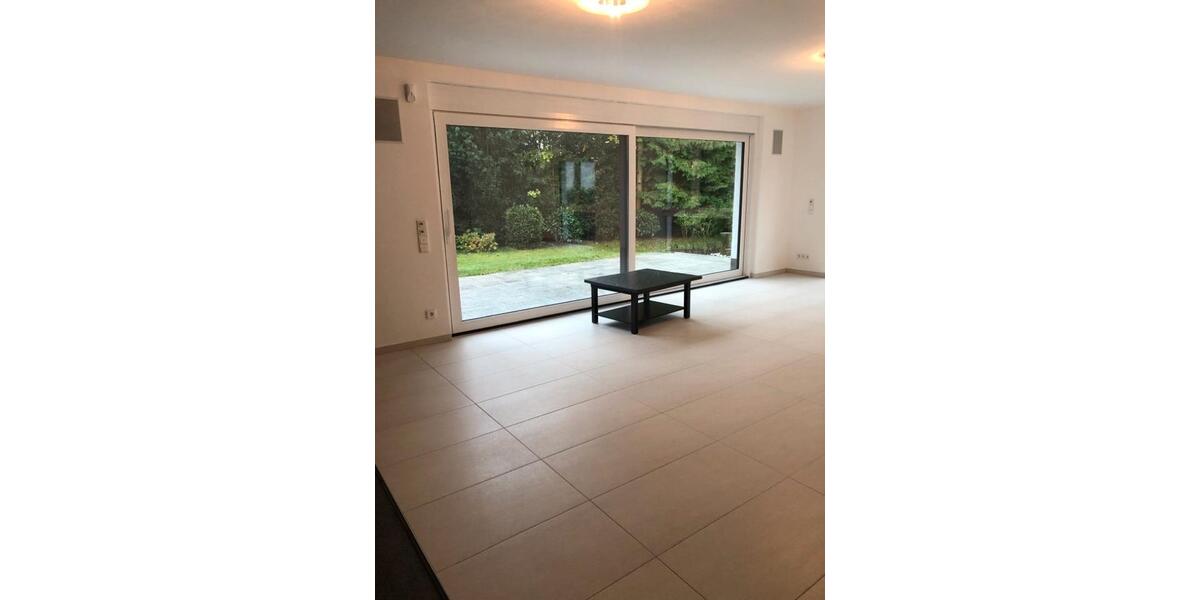 Einfamilienhaus Dreieich - 9 Zimmer, 300 m&sup2;, 4.390&euro; | Angebot:26615670