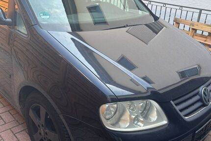 VW Touran 286.000 km 2.500 &euro; Biblis 68647