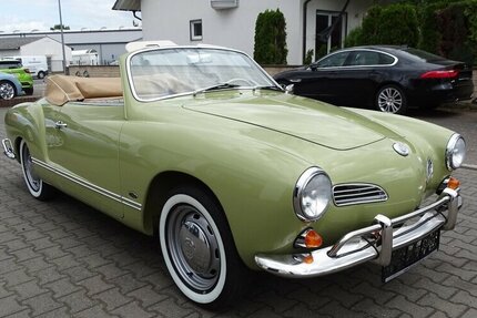 VW Karmann Ghia Cabrio vollständig restauriert