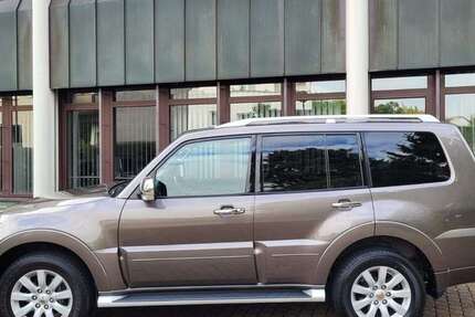 Mitsubishi Pajero 93.000 km 22.900 € Groß Gerau 64521