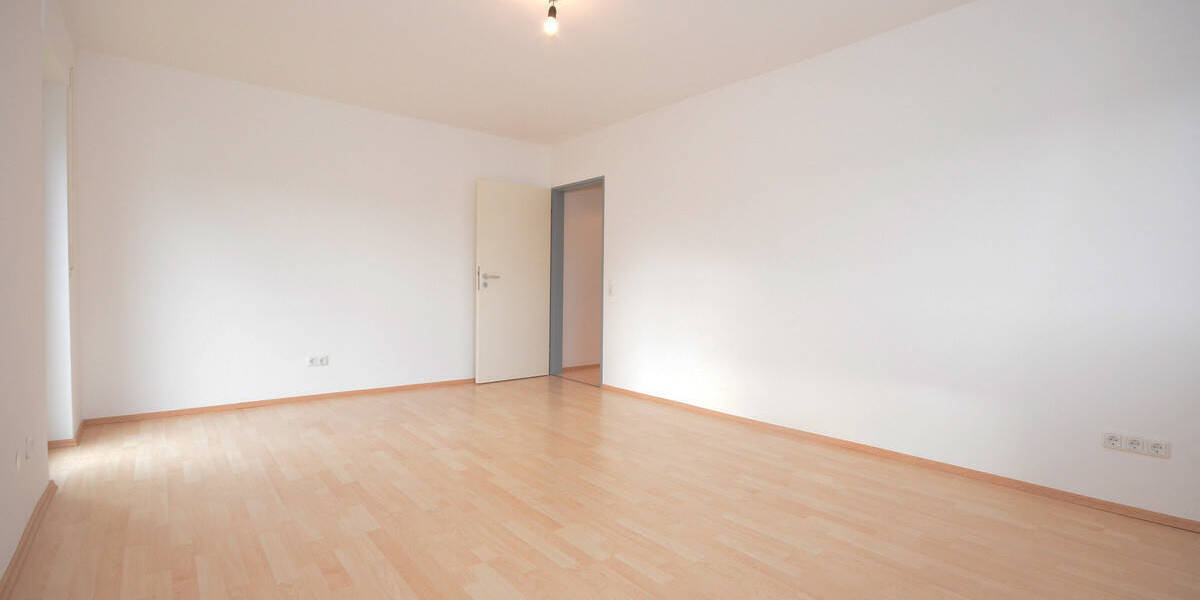 Gepflegte 2-Zimmerwohnung im 3. OG mit EBK, Kellerraum und KFZ-Stellplatz in Dieburg! 2 zimmer