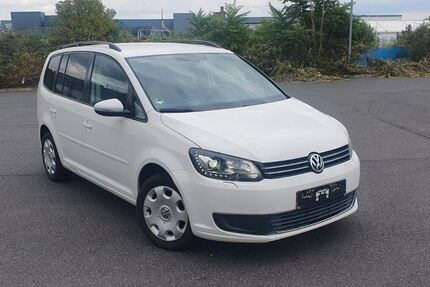 VW Touran 209.000 km 3.999 &euro; Frankfurt am Main 60386